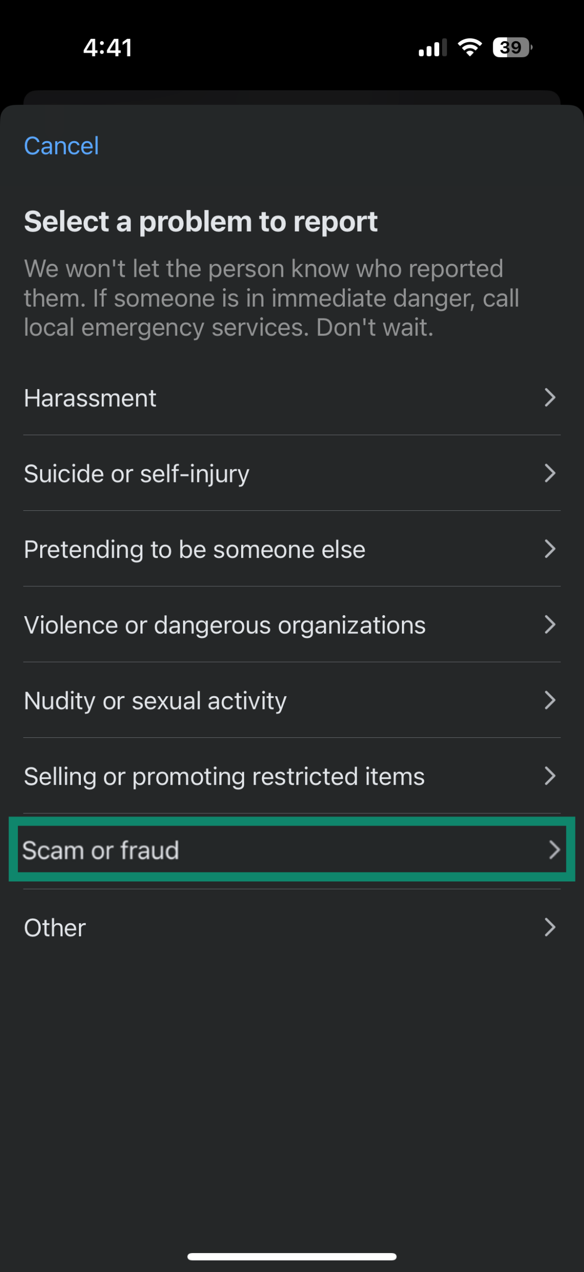 Facebook Messenger prompt asking the user to choose a reason for reporting a message