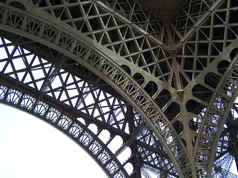 Overseas snooping: French “Patriot Act” gaining support